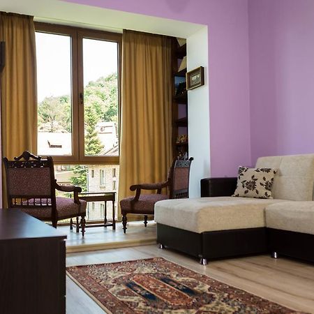 Chic Apartment Braşov Exteriör bild