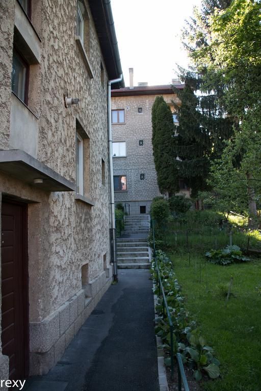Chic Apartment Braşov Exteriör bild